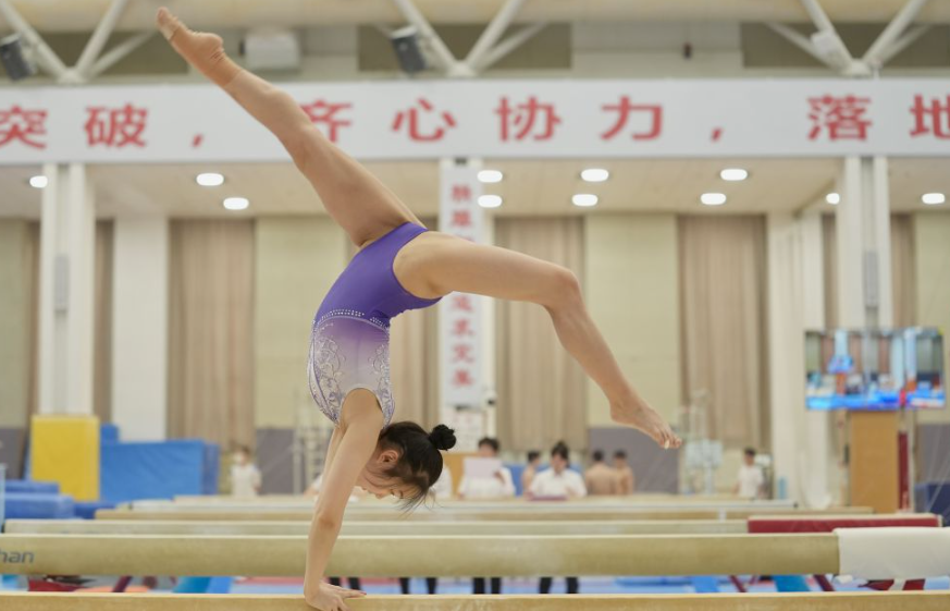 感受策略与运气交融的九游棋盘